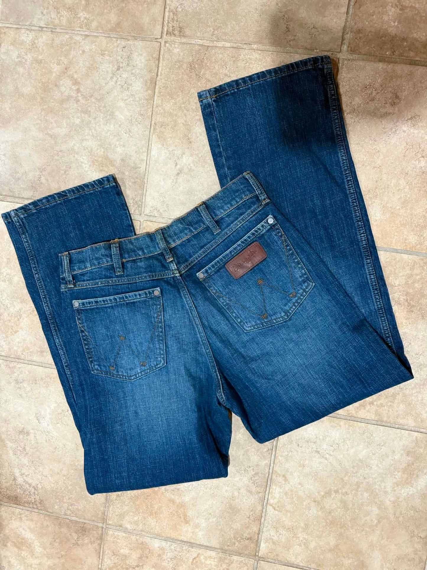Wrangler Men's Retro Relaxed Bootcut Jeans