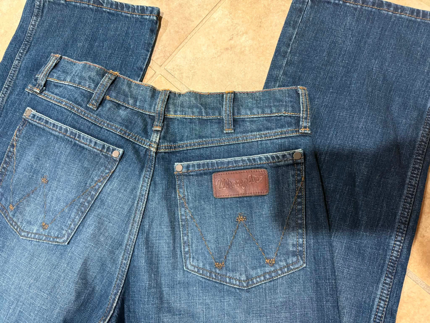 Wrangler Men's Retro Relaxed Bootcut Jeans