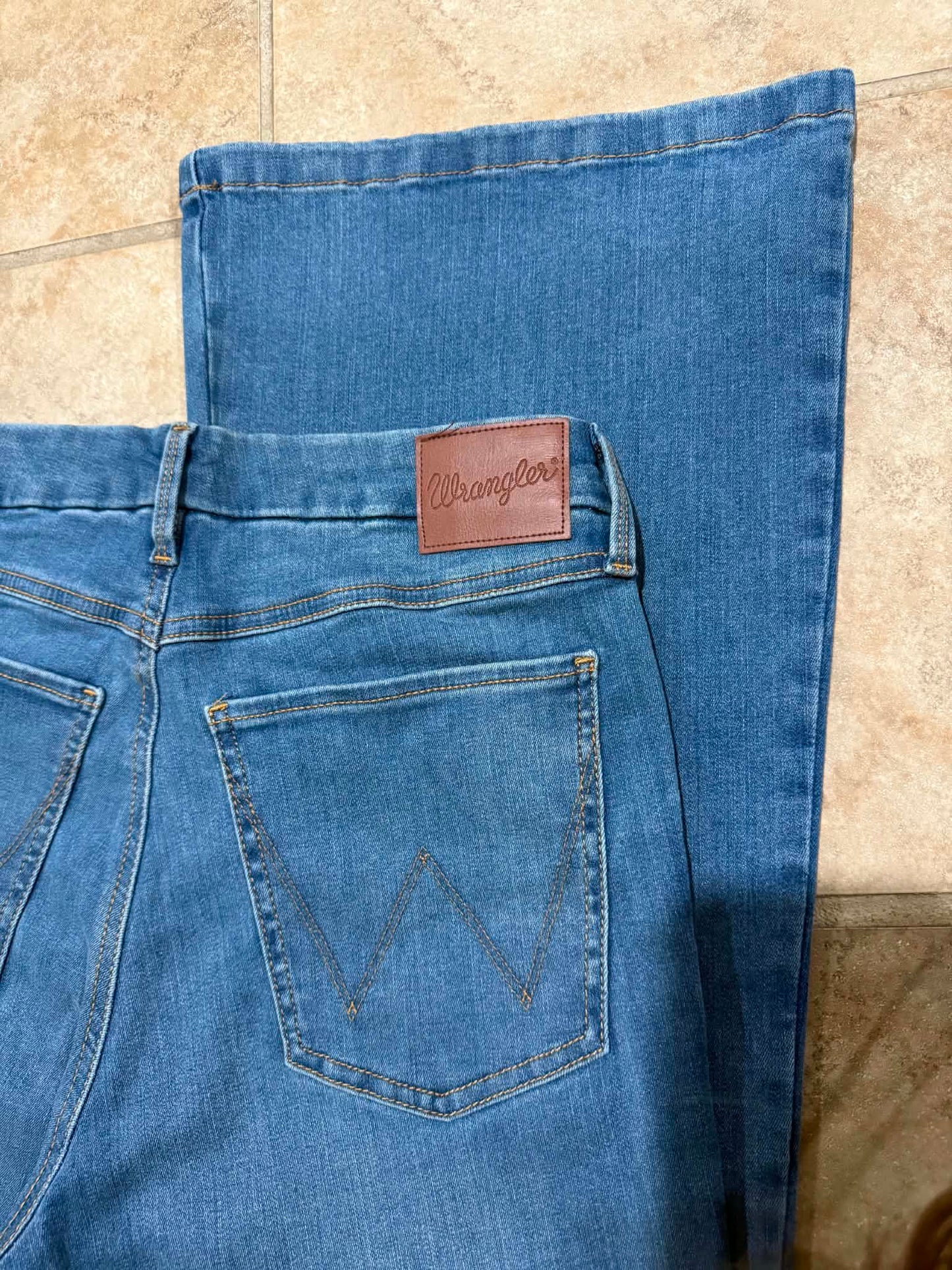 Wrangler High Rise Boot cut Stretch Jeans